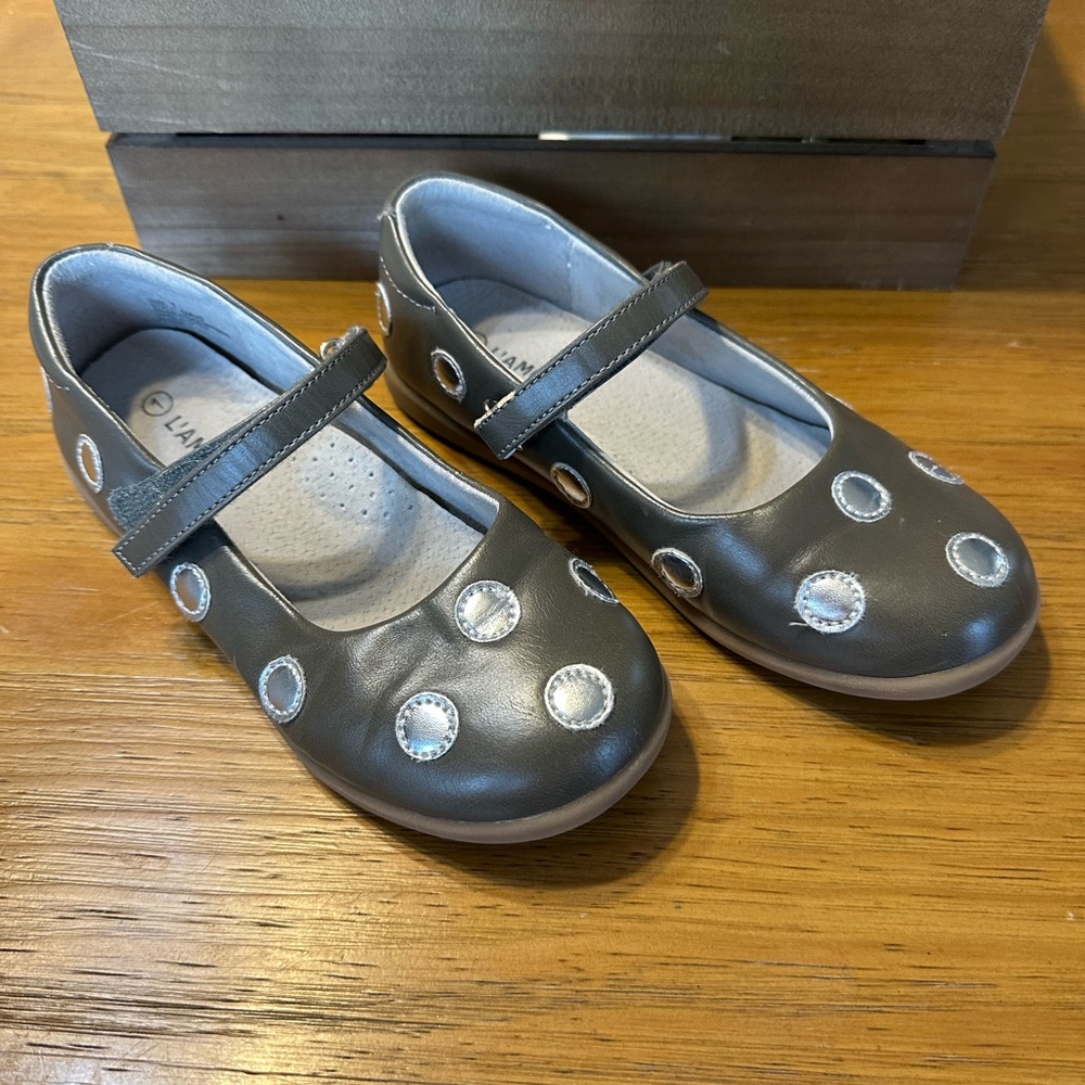 L’Amour Gray Kids Shoes with Silver Accents